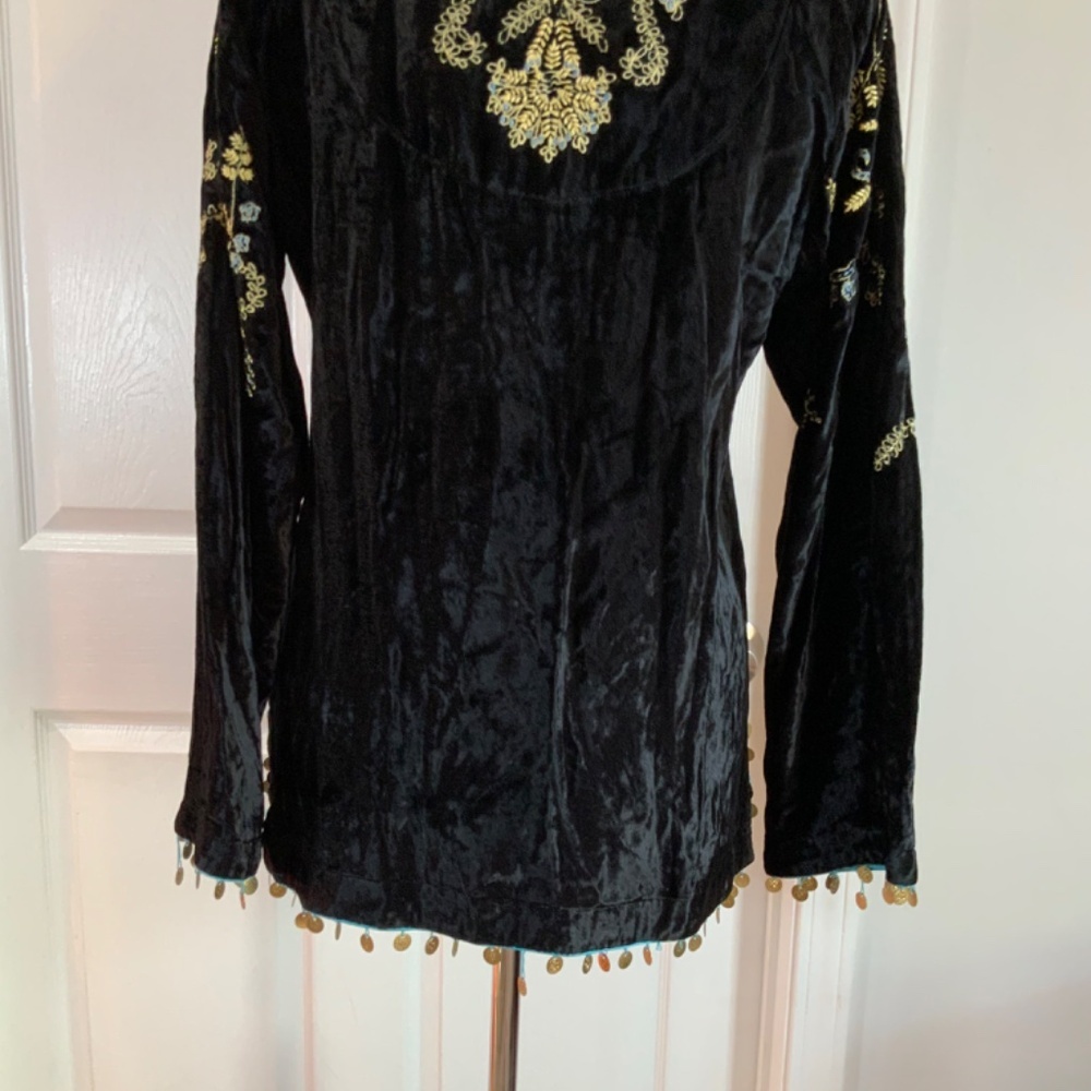 Soft Surroundings Black Velvet Embroidered Beaded Top Size Medium - Picture 9 of 11